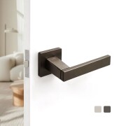 {=strip_tags(..goods_name)}